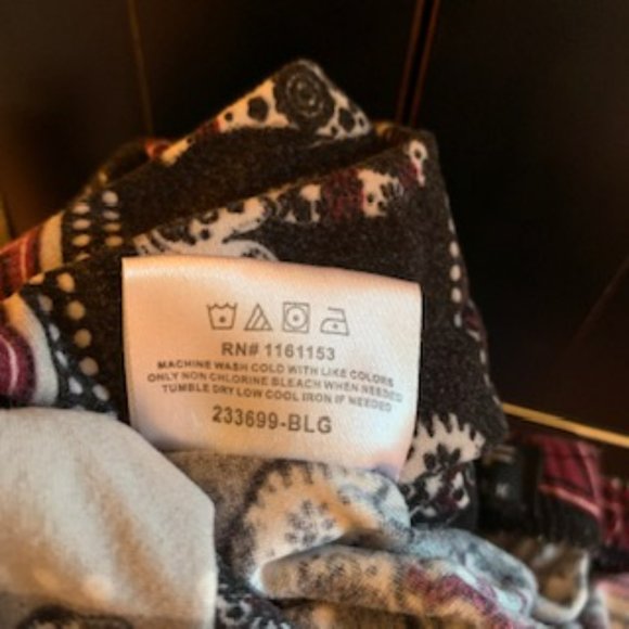 Girls Elephant Cross Stitch Maroon and Black Leggings - Picture 6 of 7